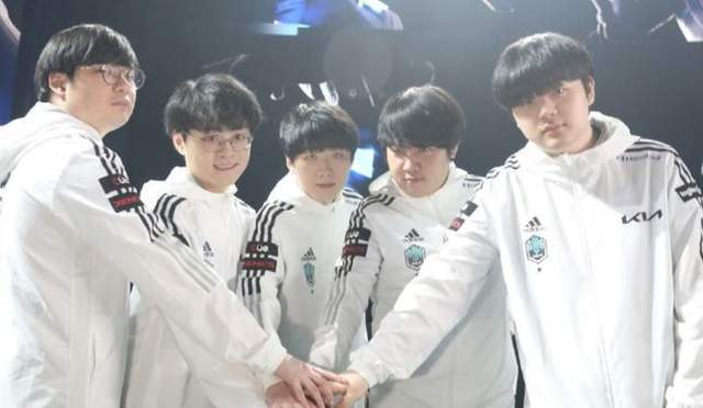 热那亚明星 热那亚明星