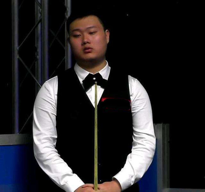 舞台上的一 舞台上的一